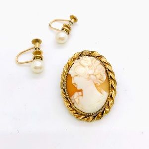 Antique Vintage Left Facing Cameo Pendant & Pearl Earrings